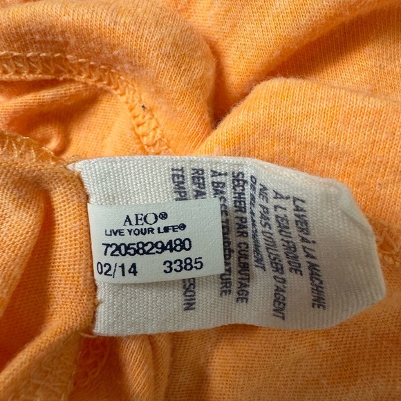 American Eagle Outfitters Women's Orange Scoop Neck T-Shirt size medium - Picture 7 of 8